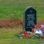 Hvor gammel er Frank Hvam? Svaret overrasker - 7 ting du ikke vidste om komikeren