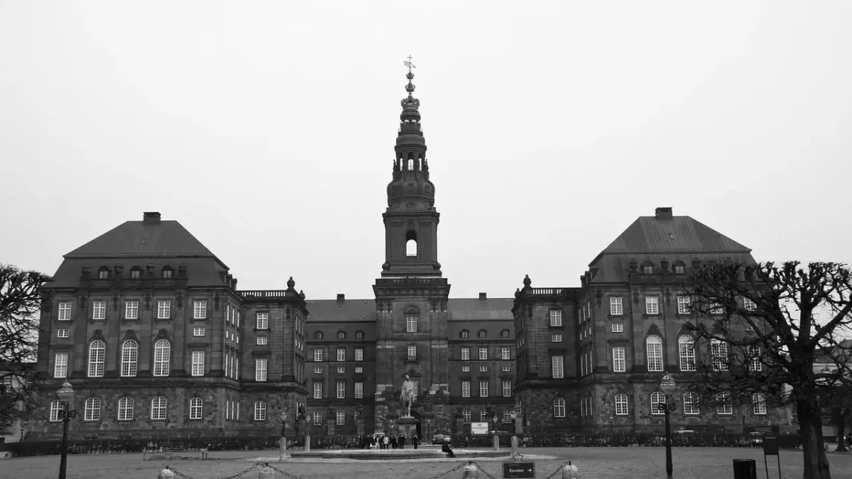 Hvor i seriens tidslinje foregår Borgen sæson 4?